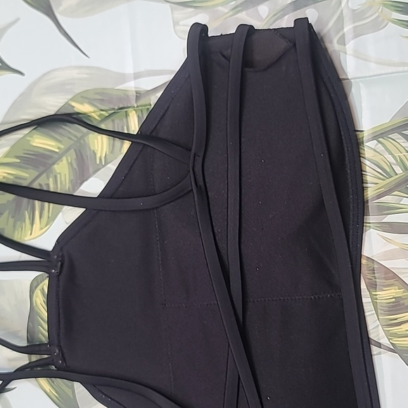 Hollister Sun criss-cross black swim top - Picture 4 of 5